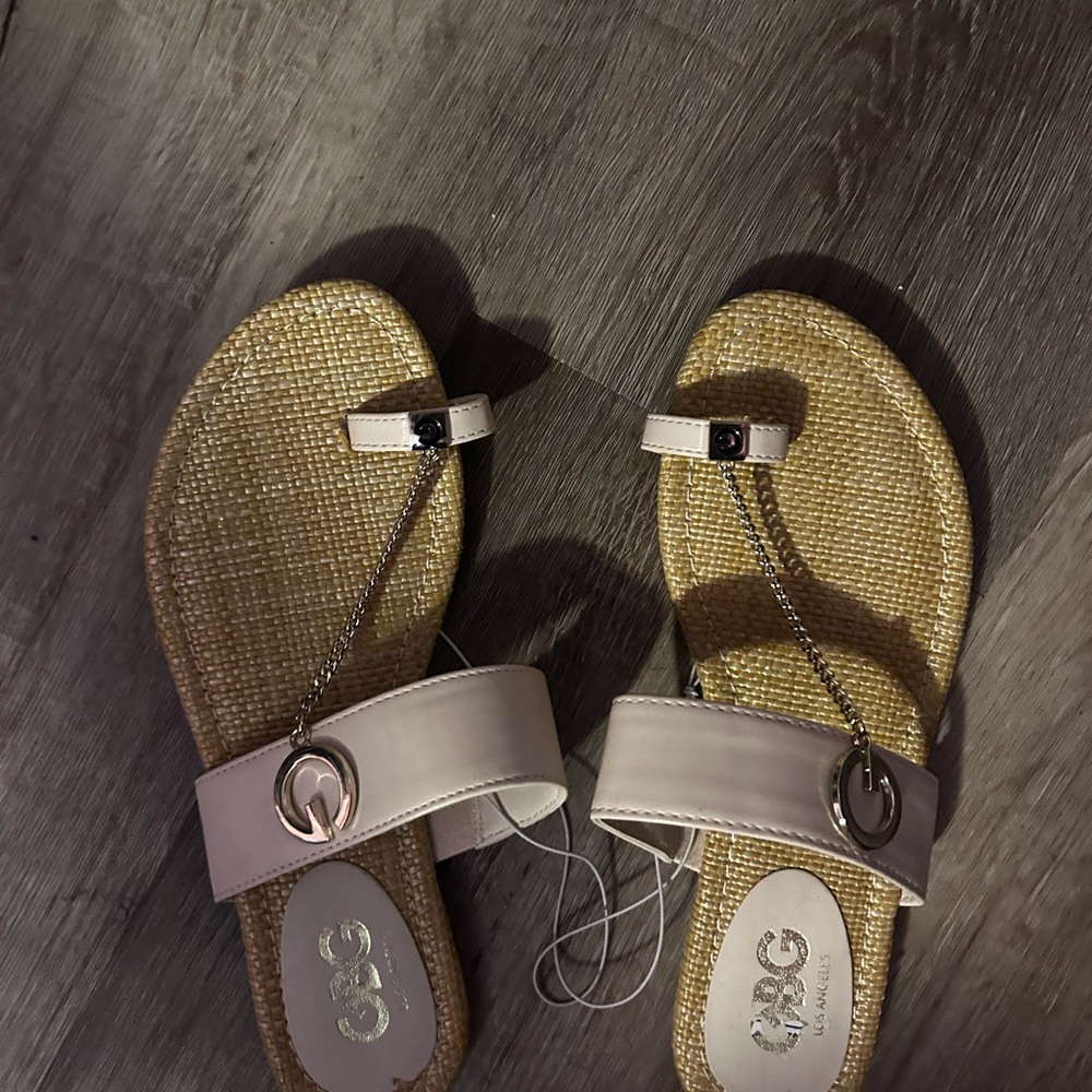 GBG Los Angeles Cream Sandals with Toe Loop Design